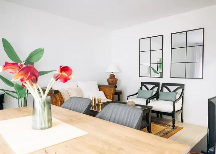 Club Apartments By Grupo Compostelana 4